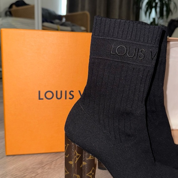 Louis Vuitton Black and Brown Women's Shoes - Picture 5 of 8